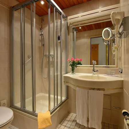 Partner Hollaender Hof Hotel 3*